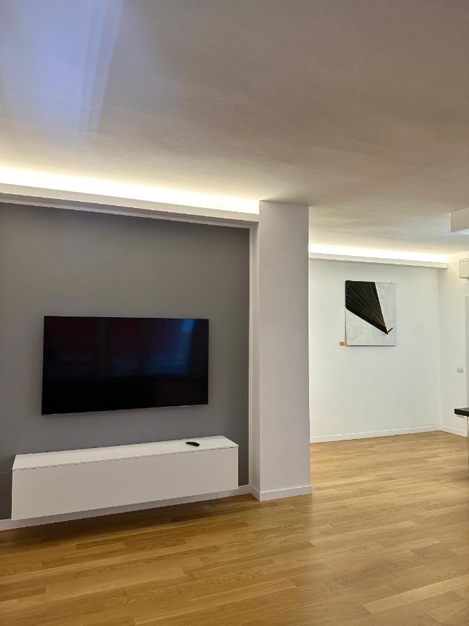 Modern Art Loft - Raffinato Loft In Zona Centrale Milán Exteriér fotografie